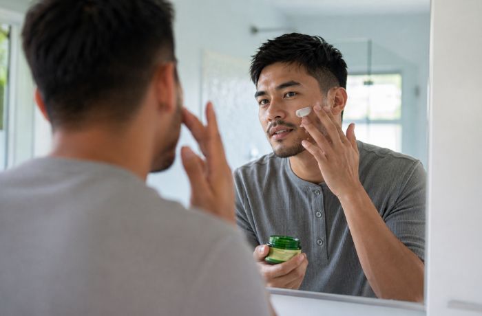 Rutinitas Skincare yang Terlalu Rumit Bisa Jadi Masalah