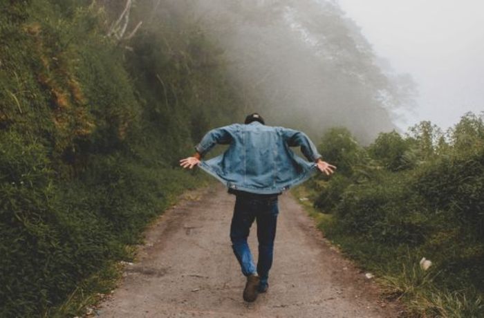 Gesekan Adalah Bahasa yang Dipahami Kulit Setiap Hari