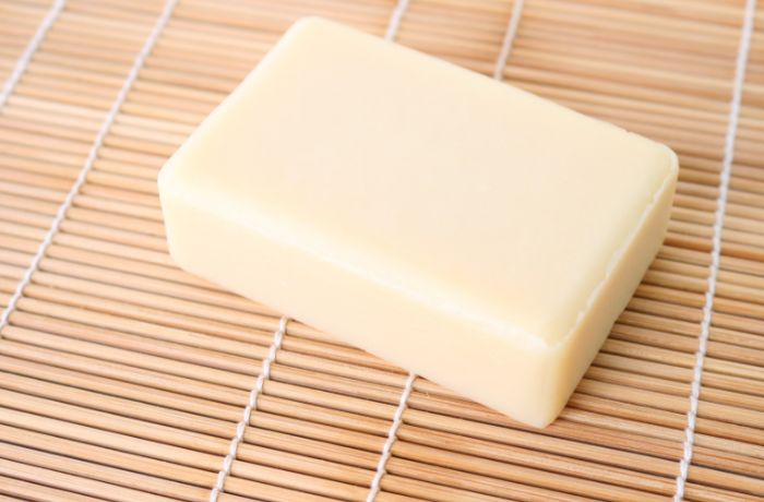 Glycerin: Bahan Lama yang Diam-Diam Menjaga