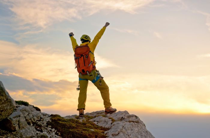 Naik Gunung dan Kulit yang Harus Bertahan, Apa Saja Tantangannya?